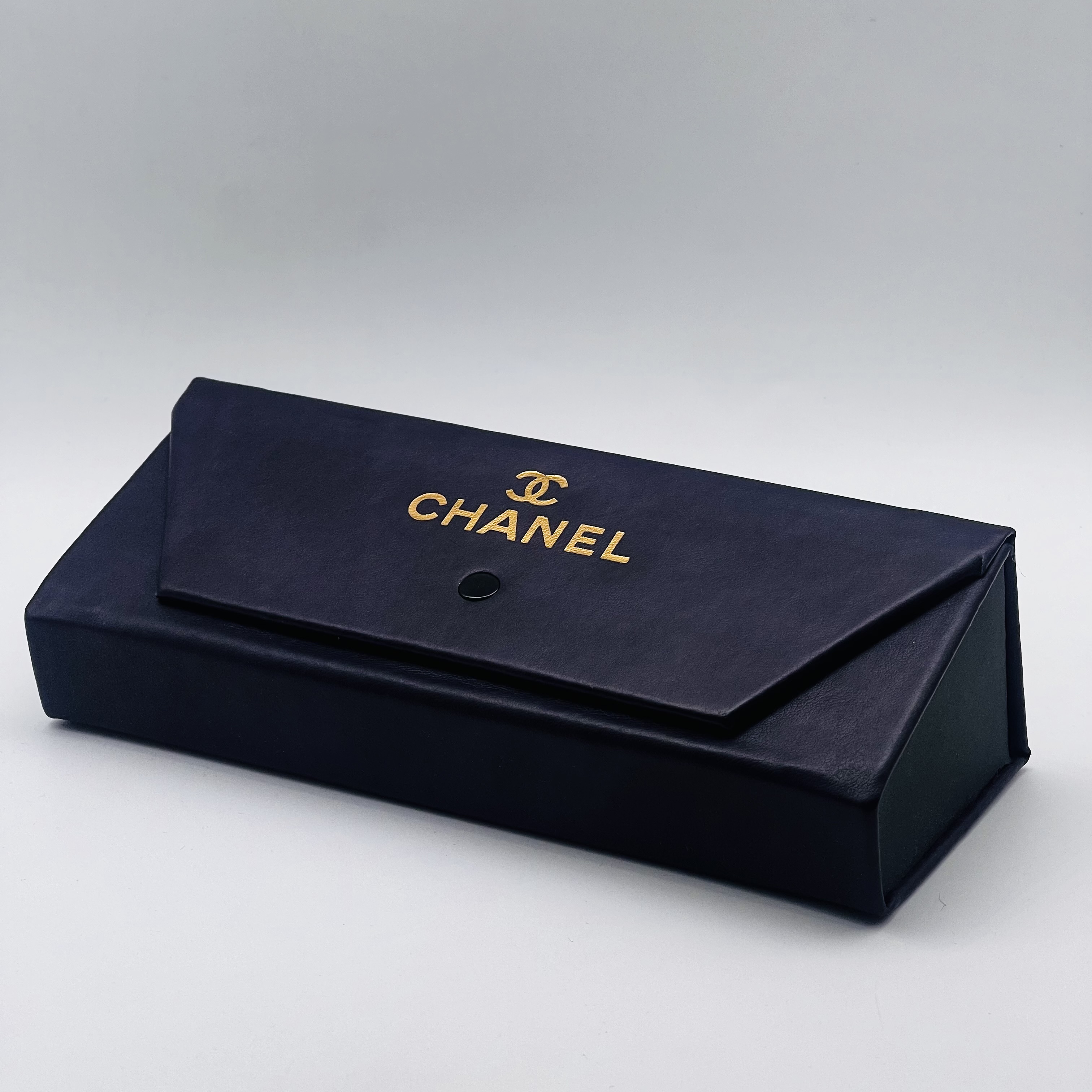 جلد و قاب عینک